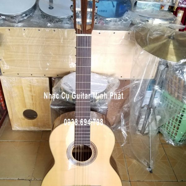 dan-guitar-classic-go-diep-tai-quan-binh-tan-tphcm